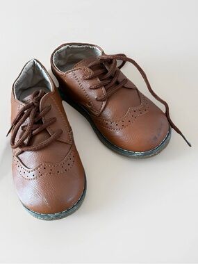 Classic Brown Lace-Up Kids Dress Shoes Toddler Size 9